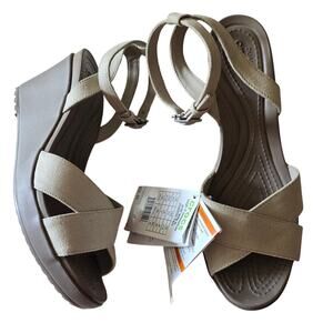 NWT Crocs Women's Leigh II Ankle Strap Wedge Oatmeal/Mushroom/Tan Size 10